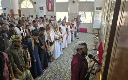 أبناء شبوة يحيون صلاة الغائب وفاءً لفقيد الوطن المشير الركن عبدربه منصور هادي