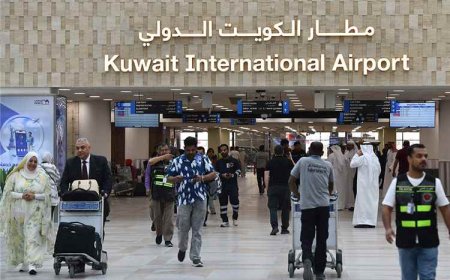 استهداف جديد لمطار الكويت يوقف الرحلات.. والدفاعات الأميركية تعلن اعتراض هجمات إيرانية في الخليج