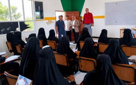 وزير التربية ومحافظ لحج يتفقدان اختبارات الثانوية العامة بالمحافظة