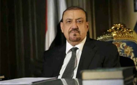 البركاني يهاجم "تيار استعادة المؤتمر": ما يحدث مراهقة سياسية وتمزيق للحزب تحت مسميات مشبوهة