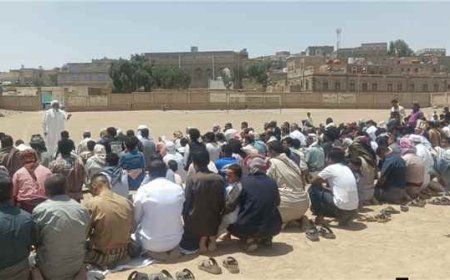 مكيراس.. منطقة عريب تبتهل وترفع الأكف لرب السماءٍ ترجو الغيث
