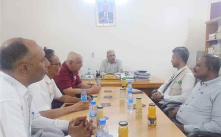 مؤسسة المياه بوادي حضرموت تناقش احتياجاتها مع جمعية العون المباشر الكويتية