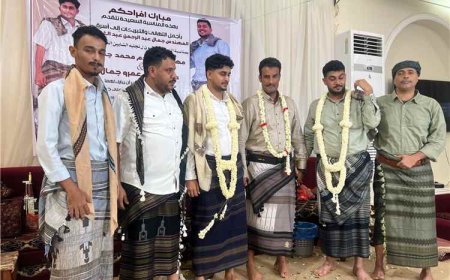 قيادة قوات الأمن الوطني بعدن تشارك في حفل زفاف المهندس المقدم محمد جمال والملازم أول عمرو جمال