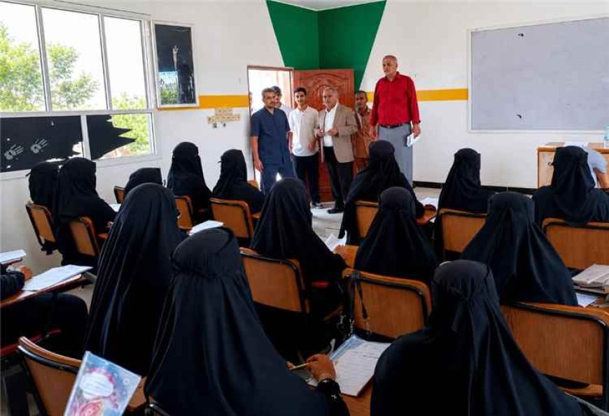 وزير التربية ومحافظ لحج يتفقدان اختبارات الثانوية العامة بالمحافظة